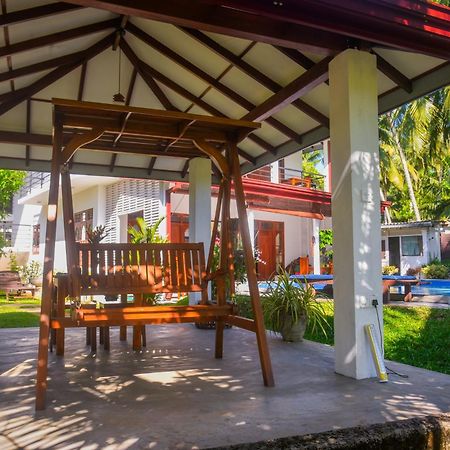 Villa A.Sms Induruwa Luaran gambar